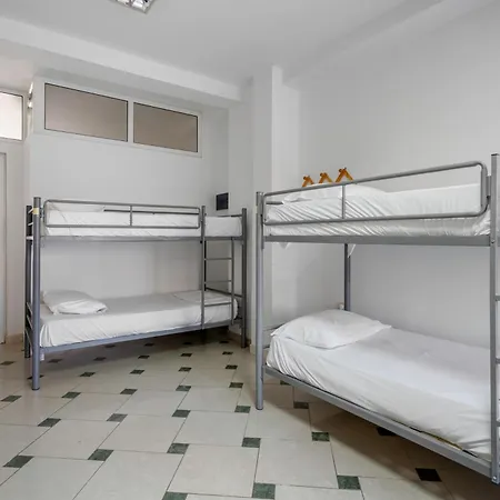 Hostel Hasta La Vista *