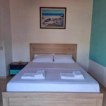 Hasta La Vista Hostel *