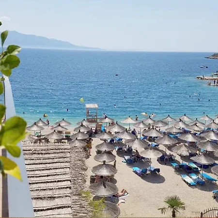 Hasta La Vista Ostello Sarandë