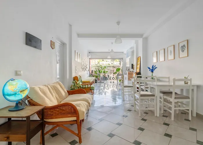 Hasta La Vista אכסניה *