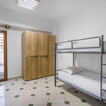 Hostel Hasta La Vista Sarande