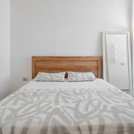 Hasta La Vista Hostel *