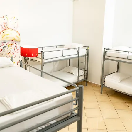 Hasta La Vista Hostel