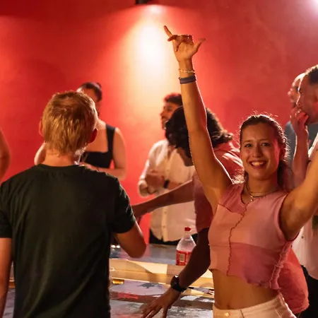 Hostel Hasta La Vista Sarande