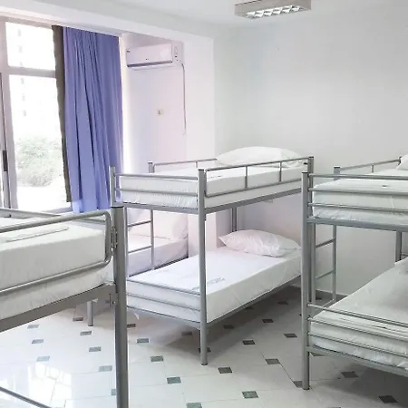 Hostel Hasta La Vista *