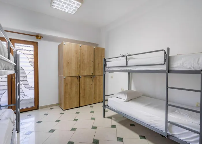 Hostel Hasta La Vista Sarandë