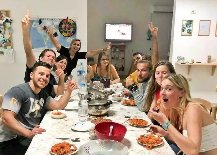 Hasta La Vista Albergue